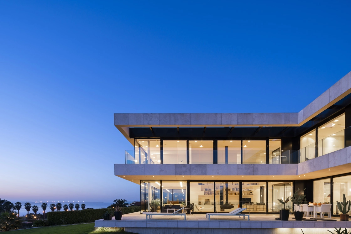 Floor-to-ceiling luxury windows installed in North York home