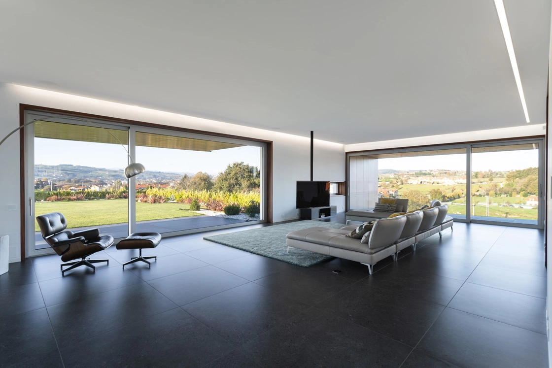 Custom window design